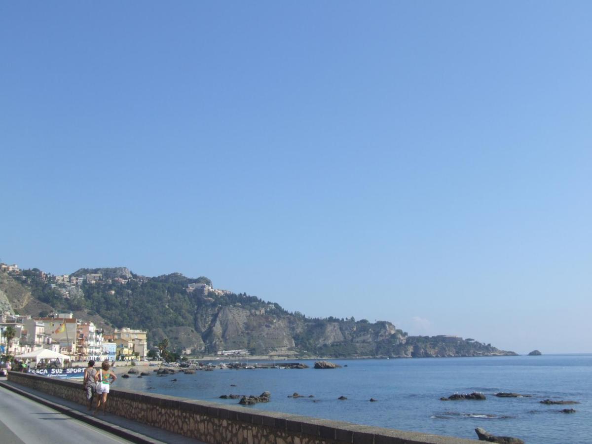 Casa Nicole Fronte Mare Villa Giardini Naxos Eksteriør billede